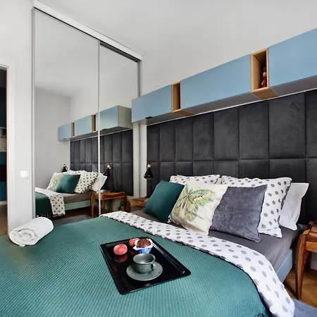 Ochota One-bedroom Apartment- City&parkside Apartament